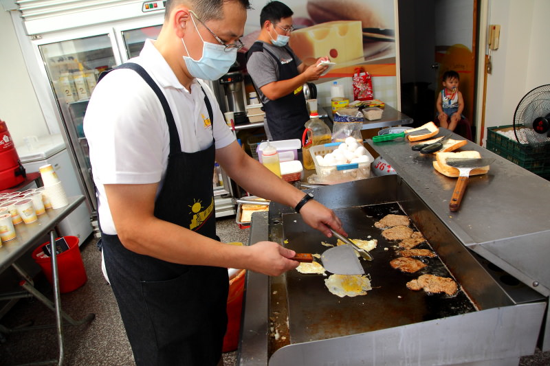 晨吉司漢肉排蛋土司-旗艦店,晨吉司漢肉排蛋土司,桃園晨吉司漢肉排蛋土司,八德晨吉司漢肉排蛋土司,邀稿,桃園早餐,桃園肉排蛋吐司,肉排蛋吐司推薦