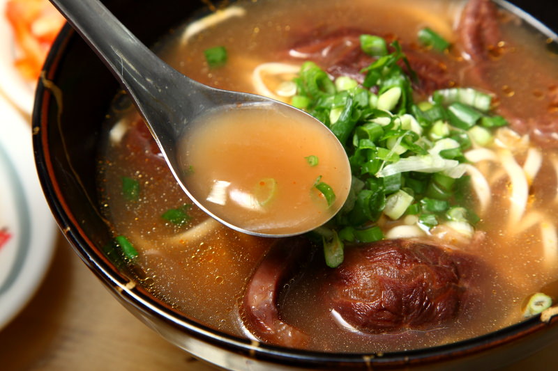 新莊牛肉麵,阿忠牛肉麵