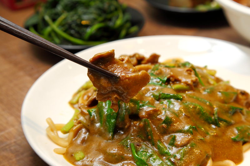 新豐美食,新竹美食,新竹美食推薦,新竹牛肉麵,吳媽媽沙茶咖哩炒麵,吳媽媽牛肉麵