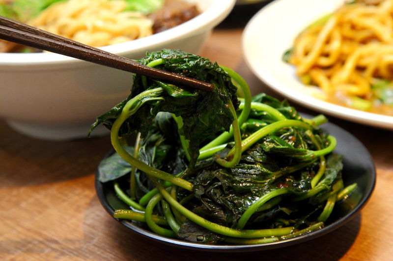 新豐美食,新竹美食,新竹美食推薦,新竹牛肉麵,吳媽媽沙茶咖哩炒麵,吳媽媽牛肉麵