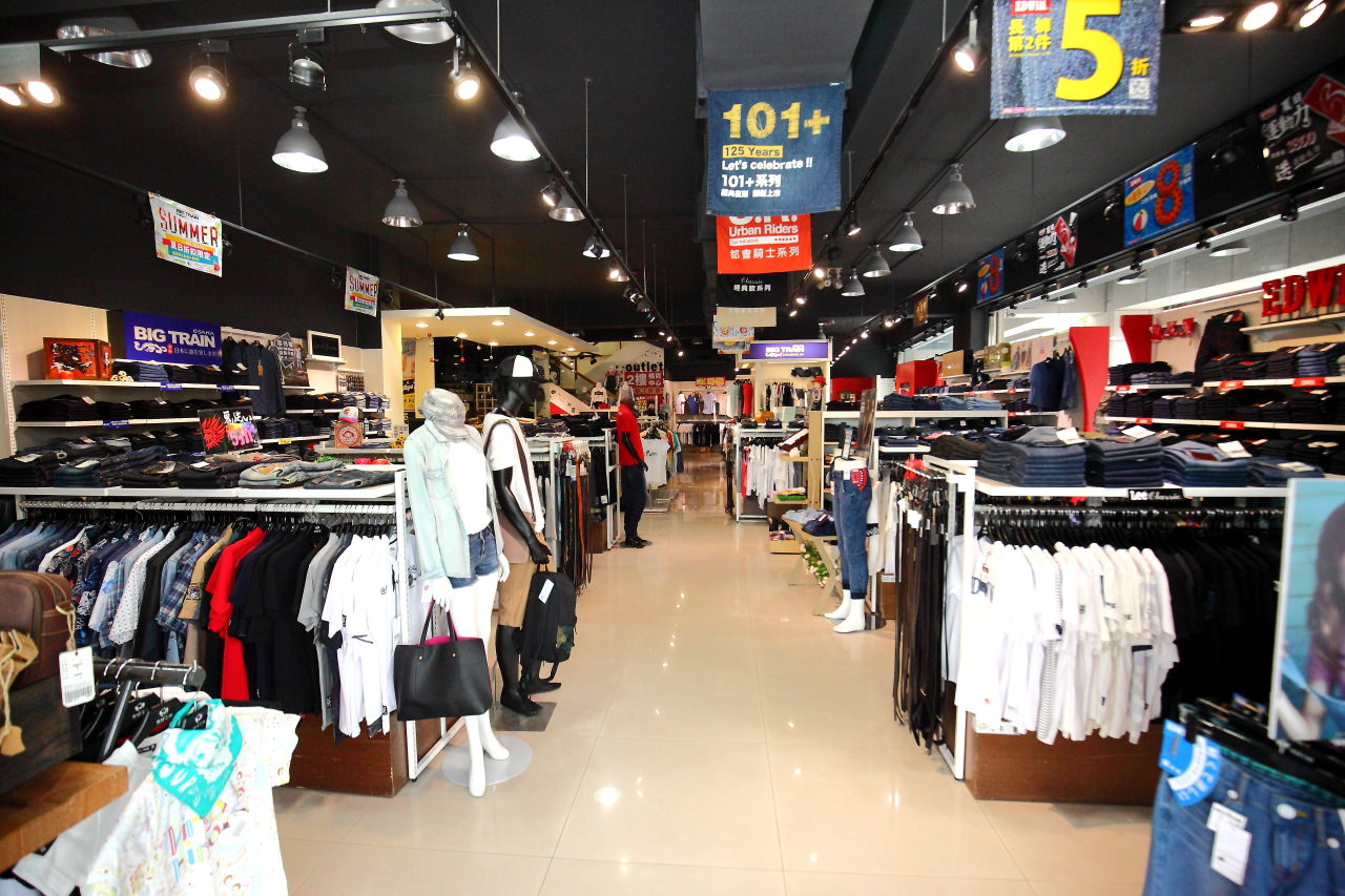苗栗OUTLET,尚順購物中心,牛仔工坊-頭份店,頭份特賣會,苗栗特賣會,苗栗牛仔褲特賣,苗栗必逛,苗栗尚順OUTLET