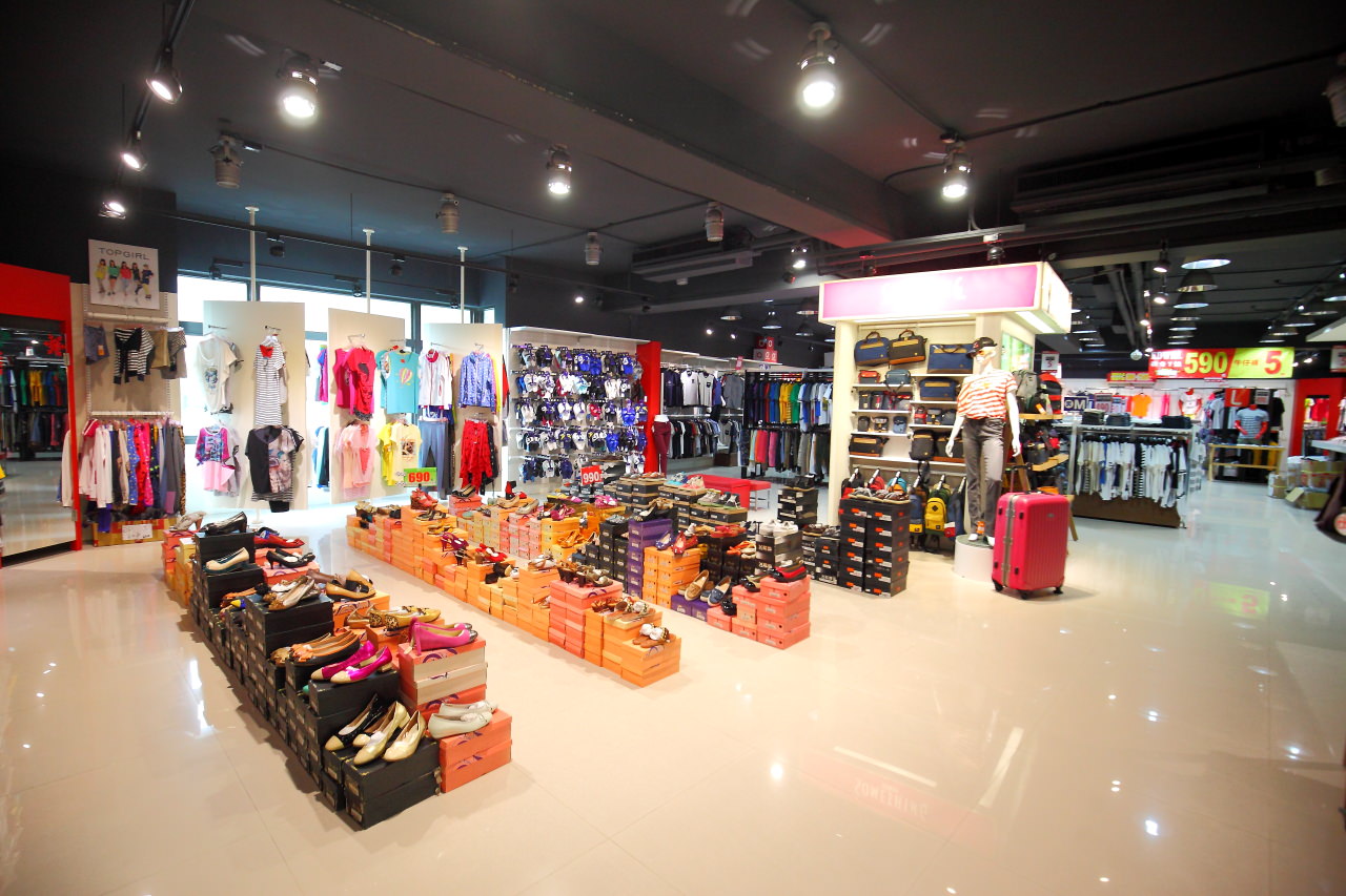 苗栗OUTLET,尚順購物中心,牛仔工坊-頭份店,頭份特賣會,苗栗特賣會,苗栗牛仔褲特賣,苗栗必逛,苗栗尚順OUTLET