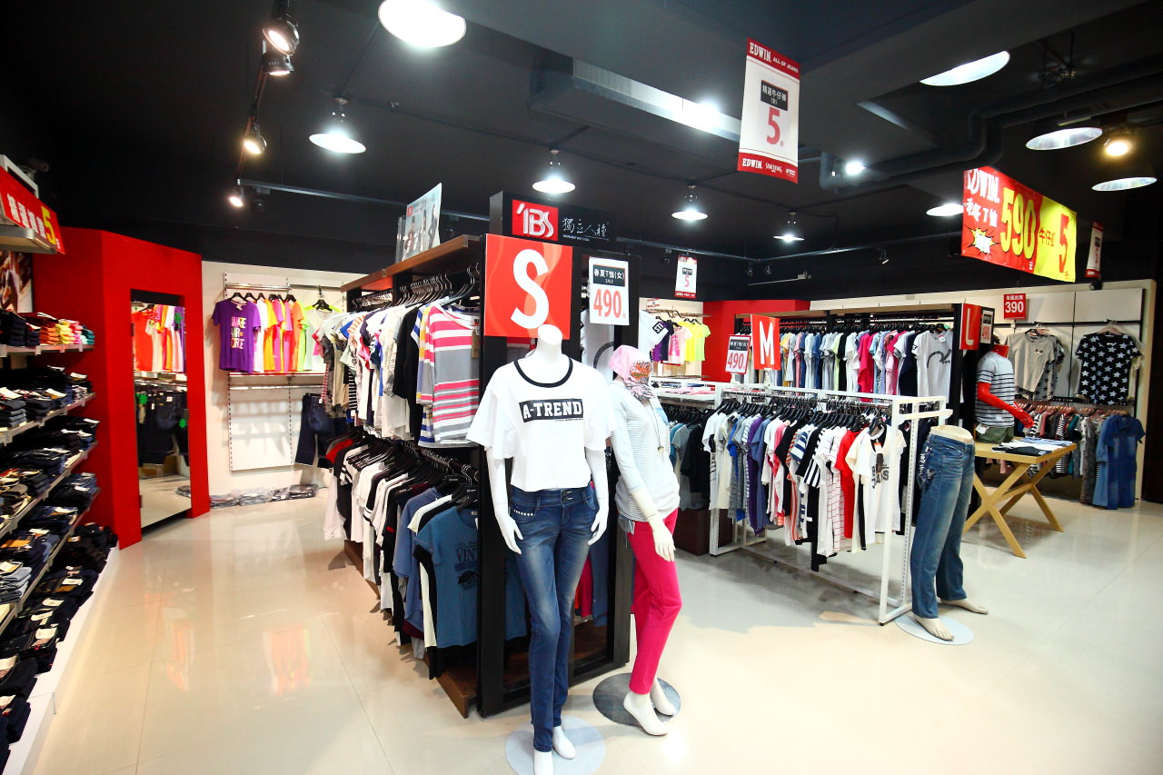 苗栗OUTLET,尚順購物中心,牛仔工坊-頭份店,頭份特賣會,苗栗特賣會,苗栗牛仔褲特賣,苗栗必逛,苗栗尚順OUTLET