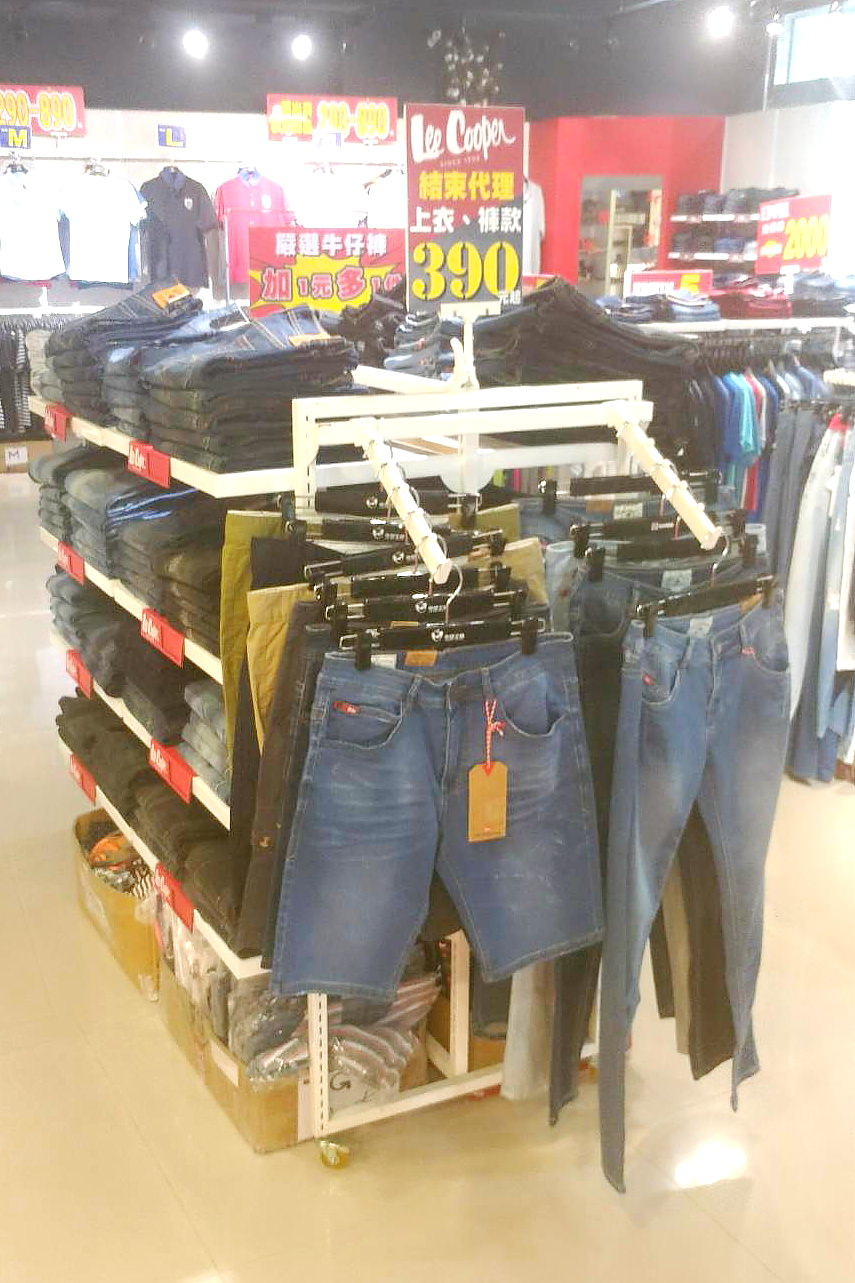 苗栗OUTLET,尚順購物中心,牛仔工坊-頭份店,頭份特賣會,苗栗特賣會,苗栗牛仔褲特賣,苗栗必逛,苗栗尚順OUTLET