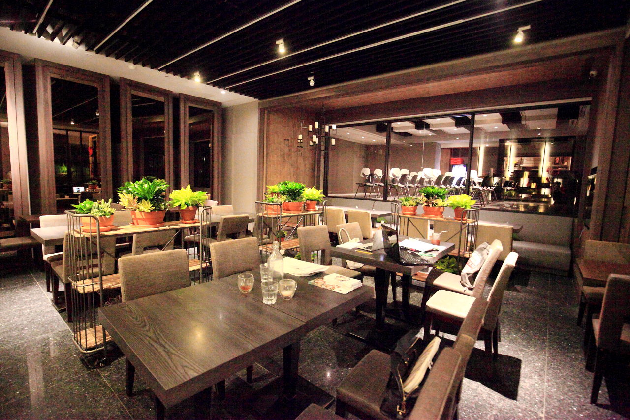 台北美食,中山美食,捷運美食,晴光商圈美食,棧 F.M.L Cafe,棧F.M.L Café花苑拿鐵