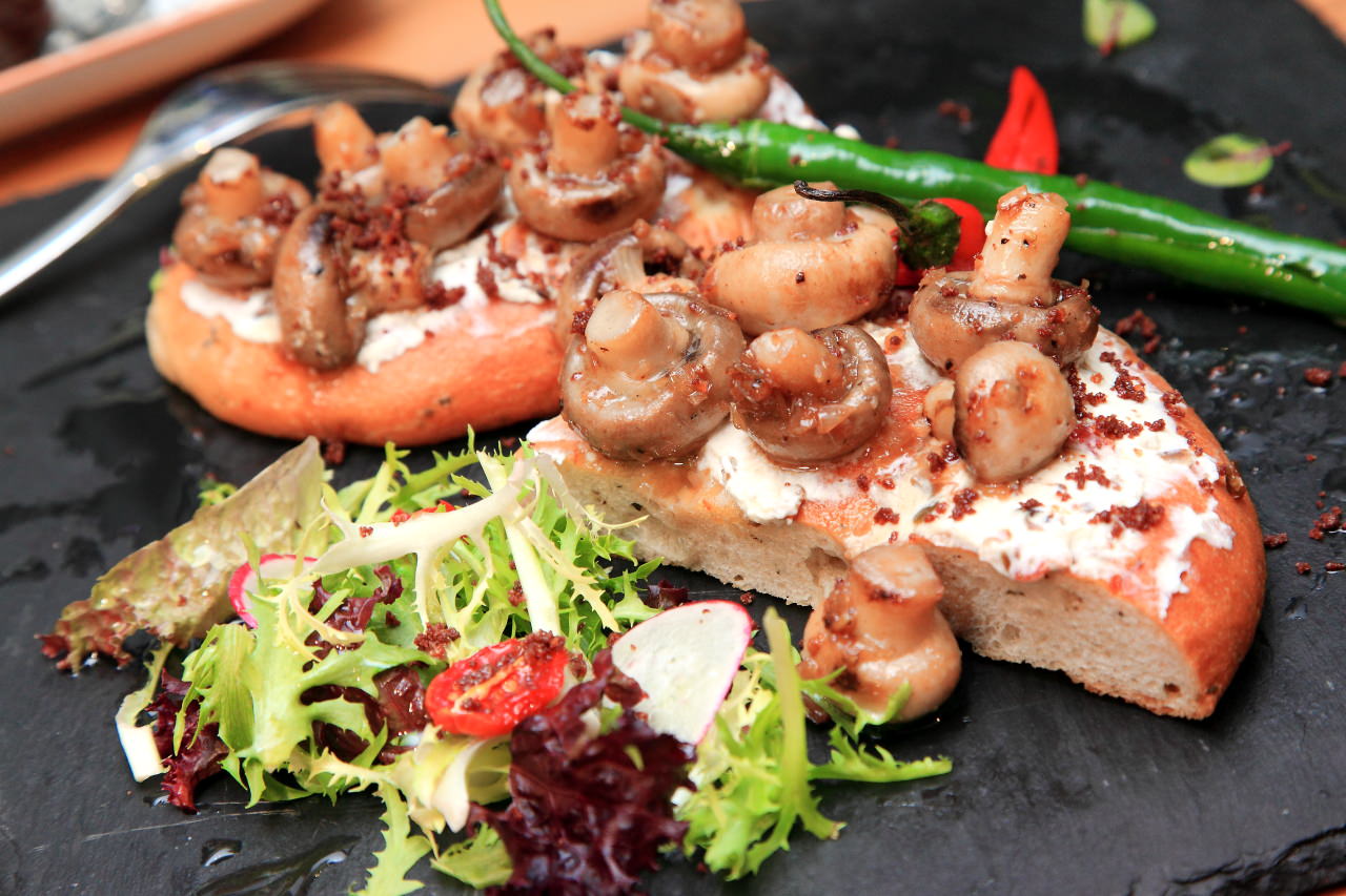 台北美食,中山美食,捷運美食,晴光商圈美食,棧 F.M.L Cafe,棧F.M.L Café花苑拿鐵