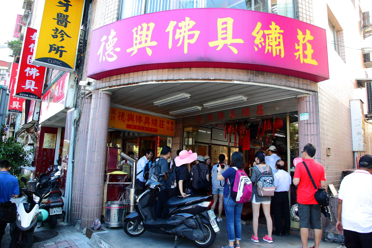 龍山寺,青山宮,西園路,艋舺商圈,萬華商圈,台北佛具街,佛具街