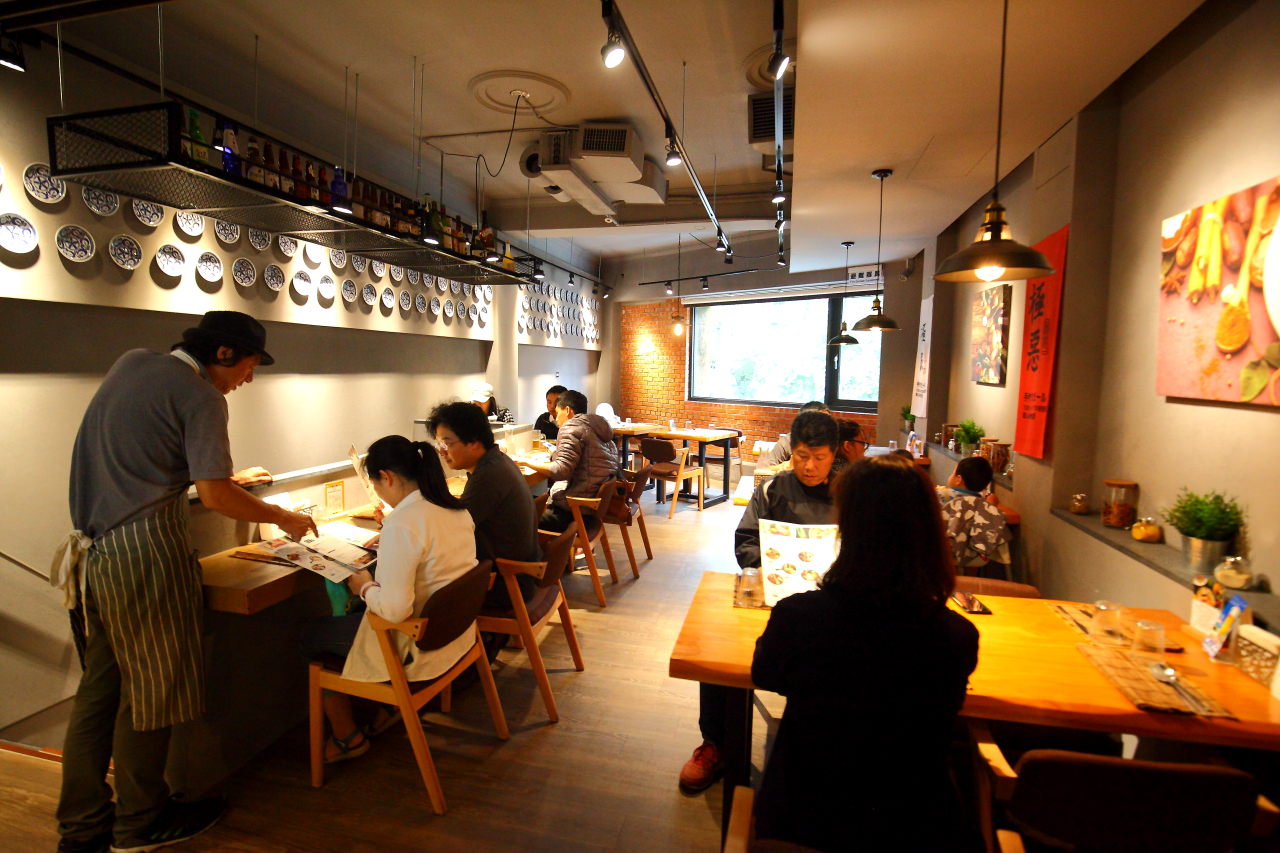 新竹湯咖哩,樂咖湯咖哩,樂咖LOKA沖繩湯咖哩專門店,樂咖LOKA湯咖哩專門店,新竹美食,新竹咖哩,新竹火車站美食,新竹聚餐