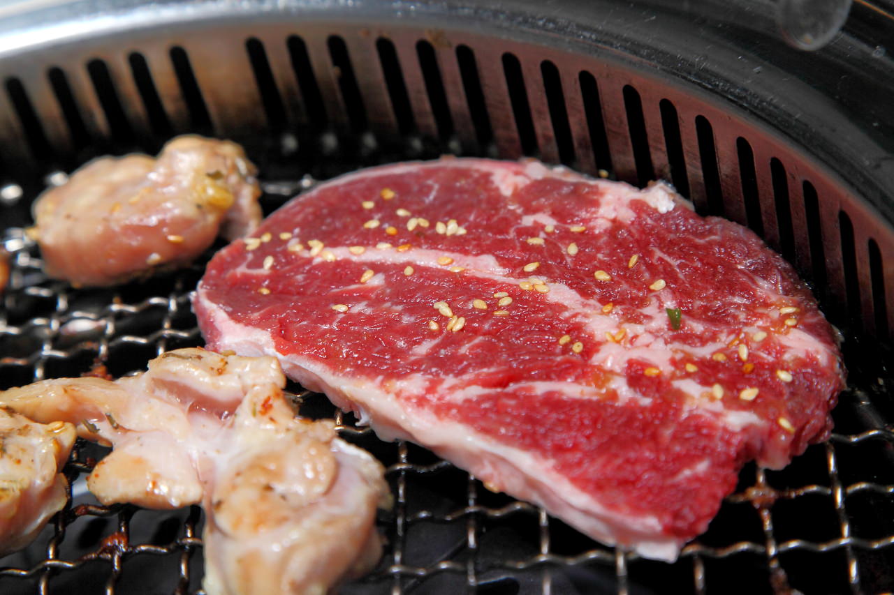 頭份燒肉,頭份燒肉吃到飽,頭份火鍋,尚順育樂世界火鍋,尚順育樂世界燒肉,苗栗燒烤,苗栗燒肉吃到飽
