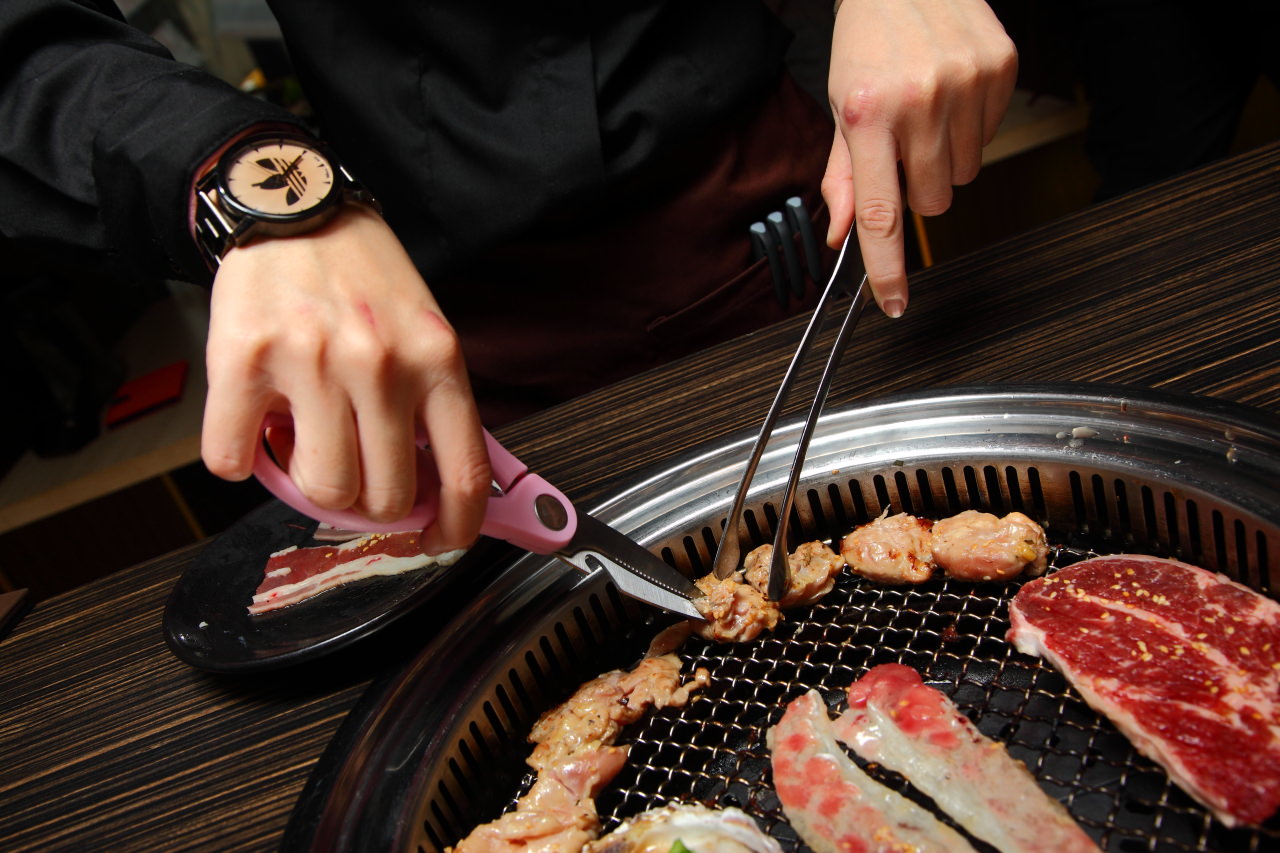 頭份燒肉,頭份燒肉吃到飽,頭份火鍋,尚順育樂世界火鍋,尚順育樂世界燒肉,苗栗燒烤,苗栗燒肉吃到飽