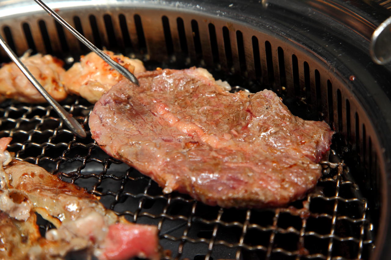 頭份燒肉,頭份燒肉吃到飽,頭份火鍋,尚順育樂世界火鍋,尚順育樂世界燒肉,苗栗燒烤,苗栗燒肉吃到飽