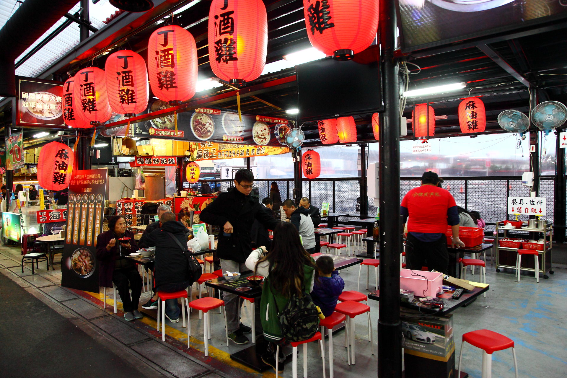 樹林興仁花園夜市,台北美食,新北美食,樹林美食,樹林麻油雞,樹林興仁花園夜市麻油雞,金牌國湯雞