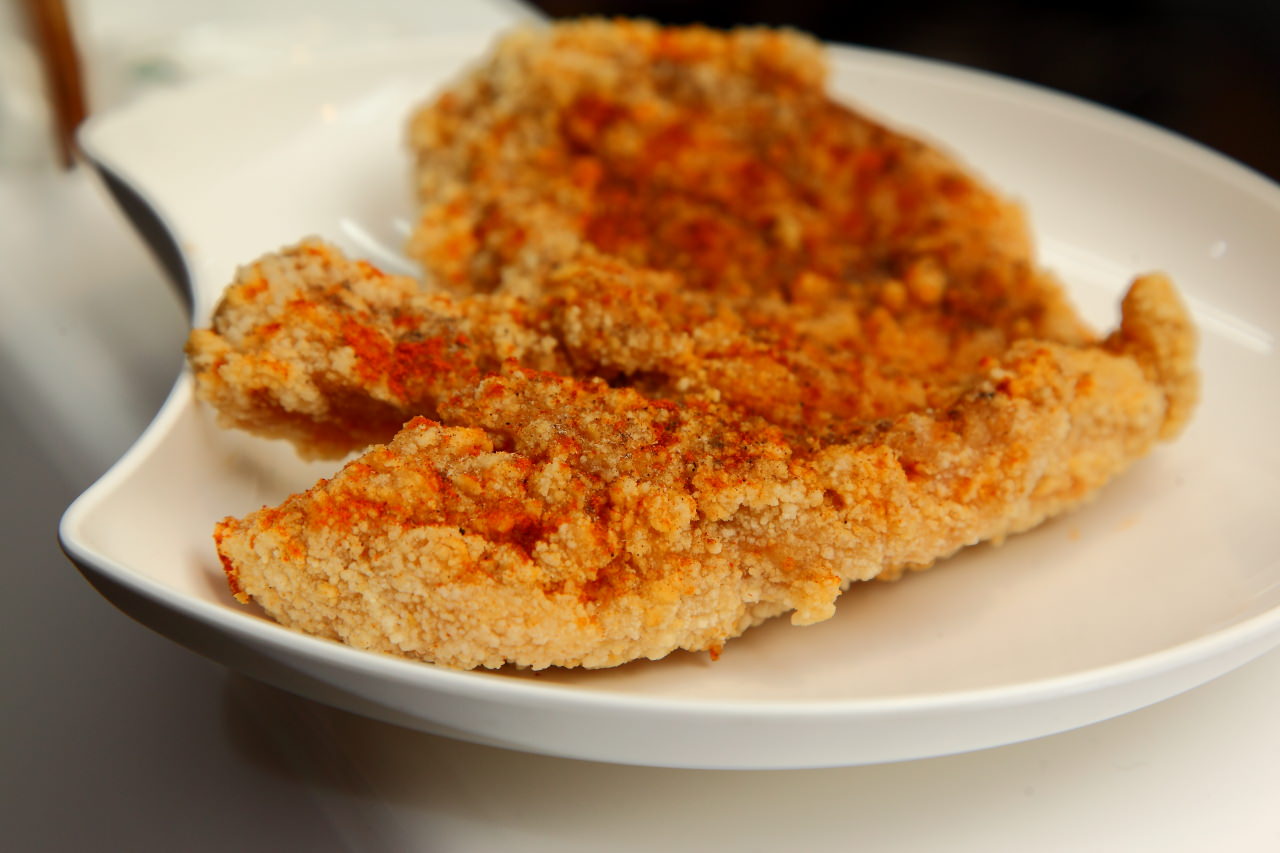 新莊美食,新莊鹽酥雞,新莊雞排,新莊新泰路美食,新莊廟口夜市美食,噴汁炸雞