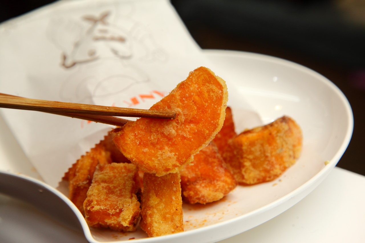 新莊美食,新莊鹽酥雞,新莊雞排,新莊新泰路美食,新莊廟口夜市美食,噴汁炸雞