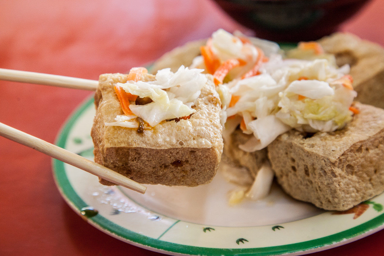 桃園美食,南崁美食,蘆竹美食,南崁臭豆腐,南崁麻辣臭豆腐,仁愛黃昏市場,仁愛黃昏市場美食,南崁消夜,妖獸麻麻辣臭豆腐