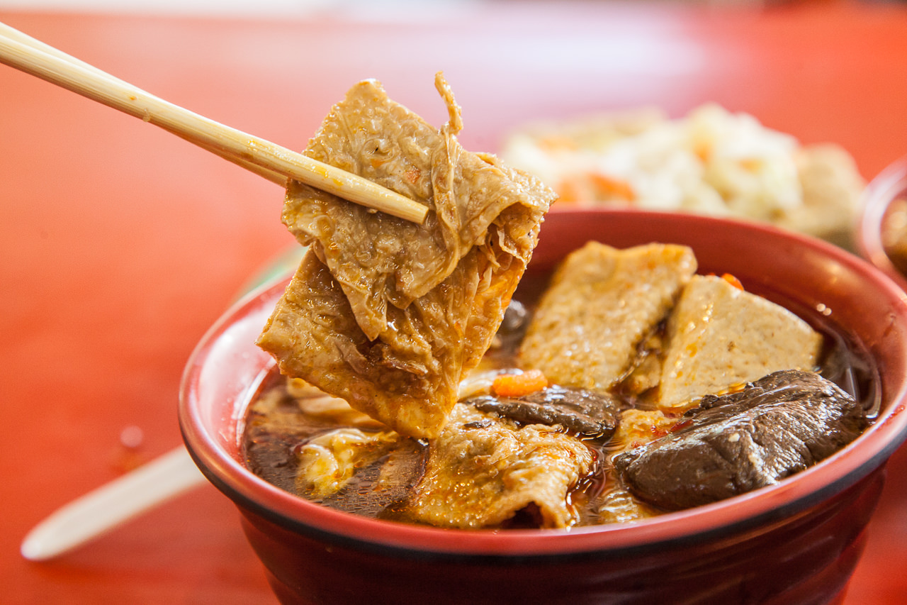 桃園美食,南崁美食,蘆竹美食,南崁臭豆腐,南崁麻辣臭豆腐,仁愛黃昏市場,仁愛黃昏市場美食,南崁消夜,妖獸麻麻辣臭豆腐