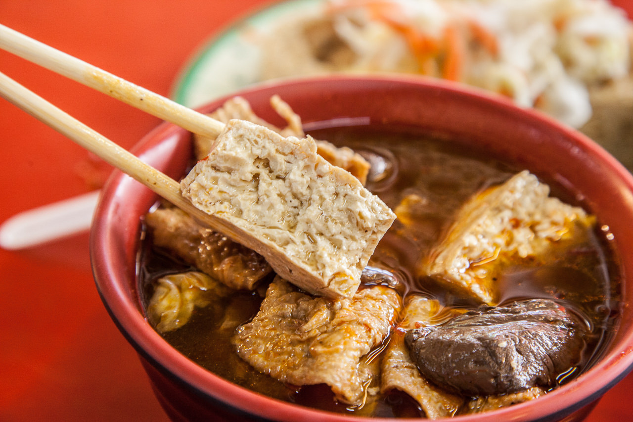 桃園美食,南崁美食,蘆竹美食,南崁臭豆腐,南崁麻辣臭豆腐,仁愛黃昏市場,仁愛黃昏市場美食,南崁消夜,妖獸麻麻辣臭豆腐