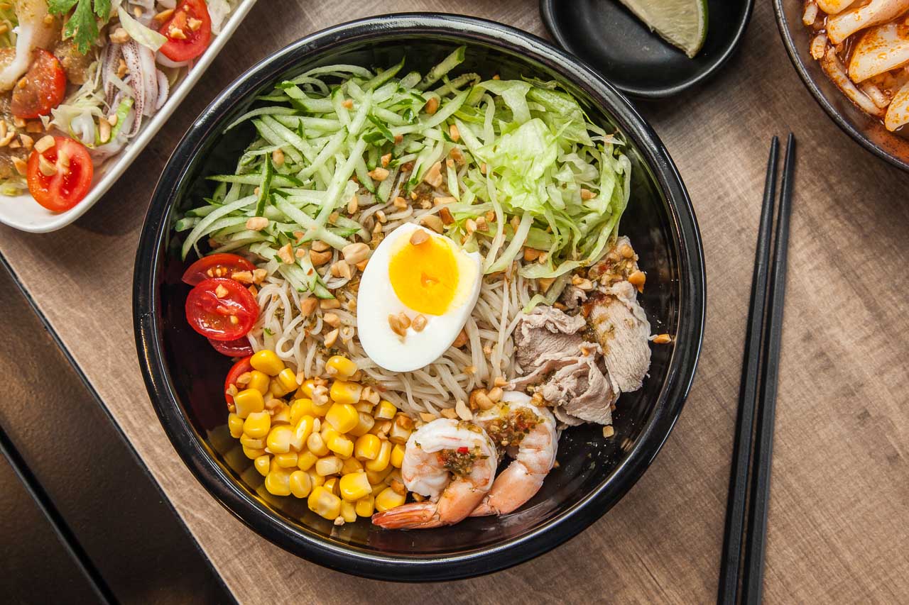 蘆竹泰式料理,桃園美食,南崁美食,桃園涼麵,蘆竹麵店,大竹美食,創意涼麵,伊藤萬游泳學校,小卷米粉,泰式拉麵,泰式小吃