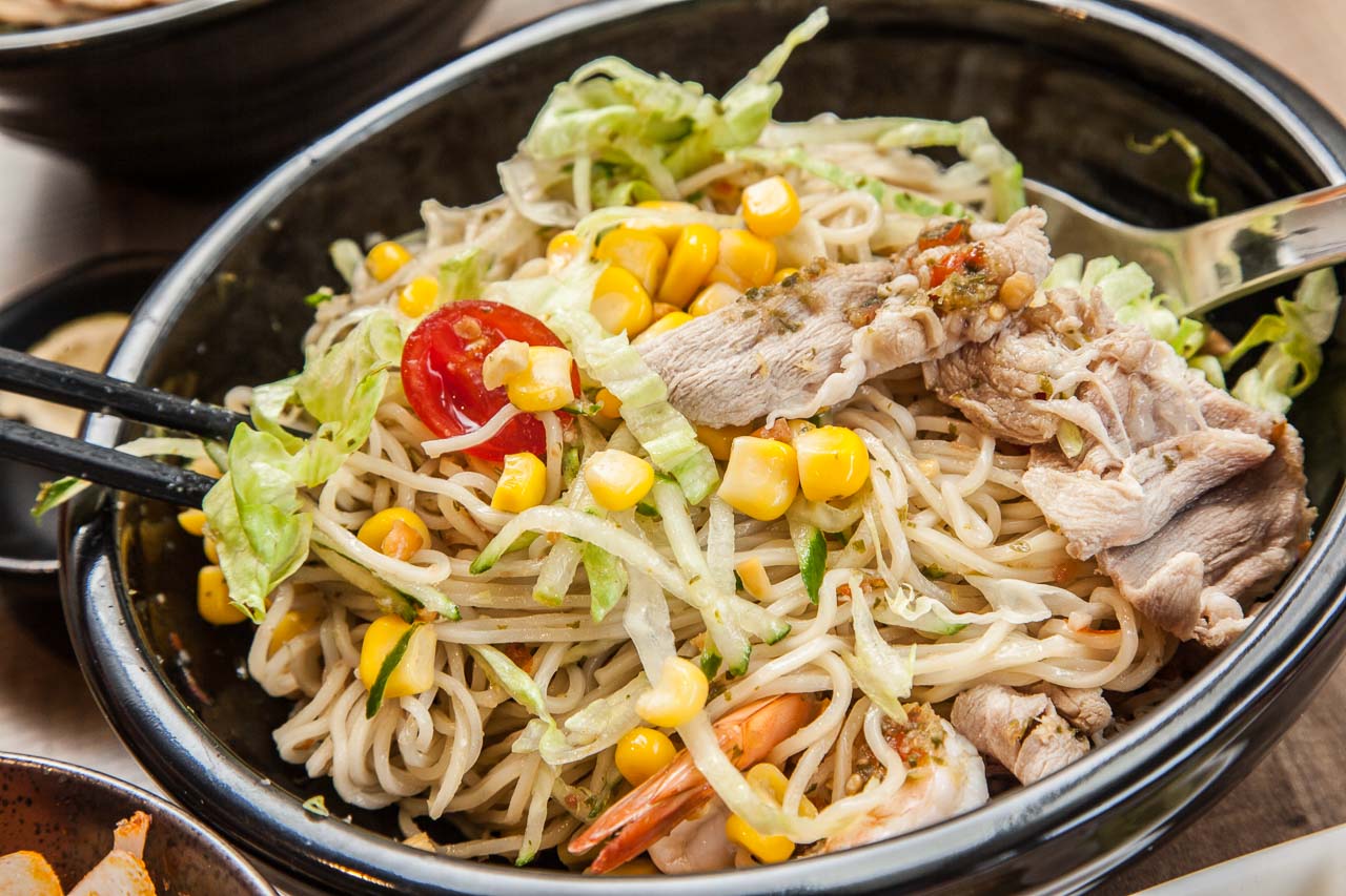 蘆竹泰式料理,桃園美食,南崁美食,桃園涼麵,蘆竹麵店,大竹美食,創意涼麵,伊藤萬游泳學校,小卷米粉,泰式拉麵,泰式小吃
