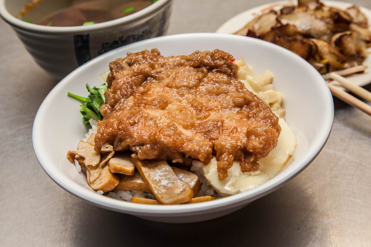 魯肉飯推薦,滷肉飯,排骨飯推薦,桃園美食,南崁美食,蘆竹美食,南崁小吃,蘆竹小吃,桃園小吃,南崁滷肉飯