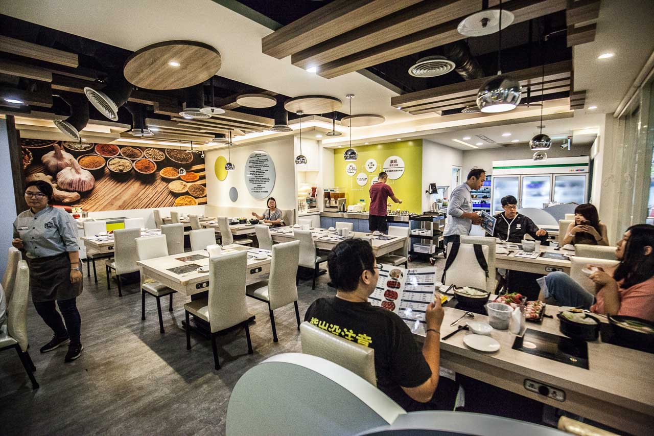 台北痛風鍋,滾吧 Qunba 鍋物 萬隆店,台北展覽,台北火鍋,台北海鮮火鍋,台北火鍋推薦,台北鍋物,文山區美食,台北鍋物推薦,台北龍蝦火鍋