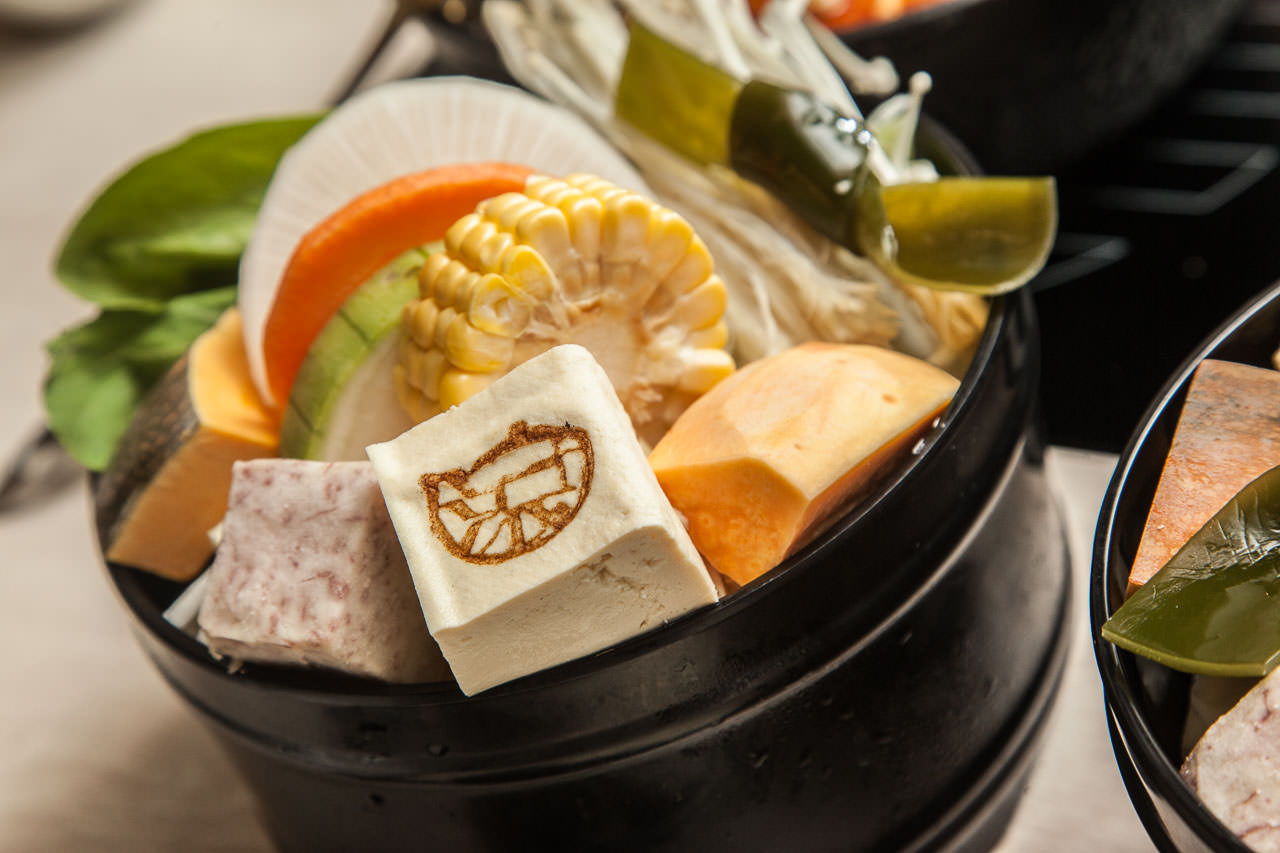 台北痛風鍋,滾吧 Qunba 鍋物 萬隆店,台北展覽,台北火鍋,台北海鮮火鍋,台北火鍋推薦,台北鍋物,文山區美食,台北鍋物推薦,台北龍蝦火鍋