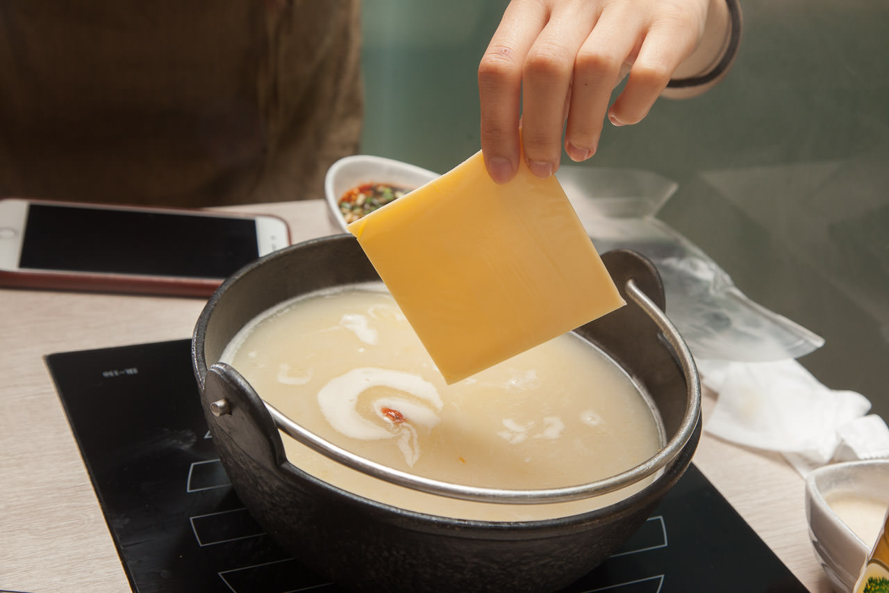 台北痛風鍋,滾吧 Qunba 鍋物 萬隆店,台北展覽,台北火鍋,台北海鮮火鍋,台北火鍋推薦,台北鍋物,文山區美食,台北鍋物推薦,台北龍蝦火鍋