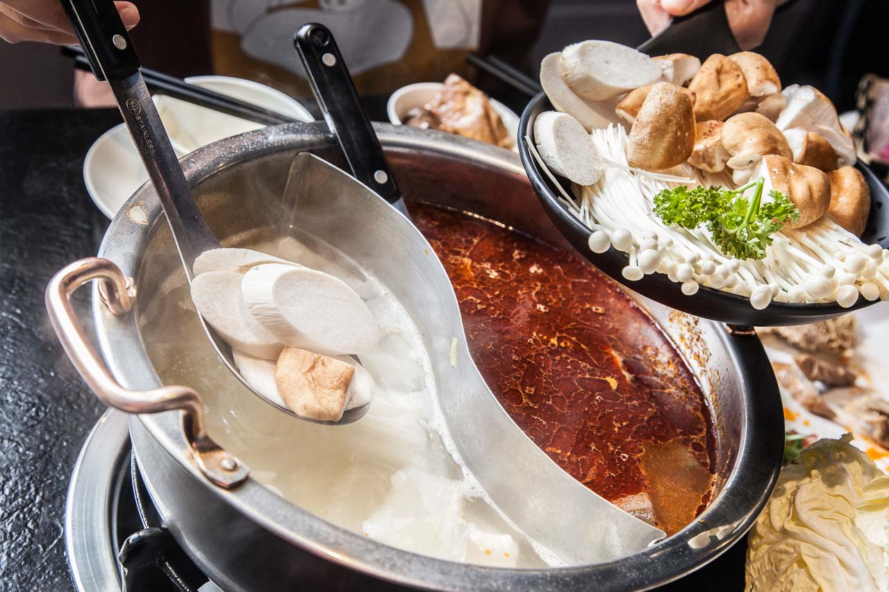 台北麻辣火鍋,八德路美食,八德路麻辣火鍋,台北鴛鴦鍋,台北麻辣鴛鴦鍋,台北麻辣鍋推薦,台北必吃麻辣鍋,台北火鍋