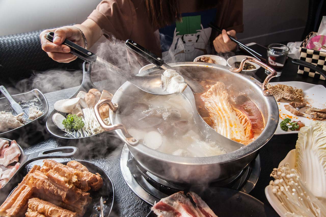 台北麻辣火鍋,八德路美食,八德路麻辣火鍋,台北鴛鴦鍋,台北麻辣鴛鴦鍋,台北麻辣鍋推薦,台北必吃麻辣鍋,台北火鍋
