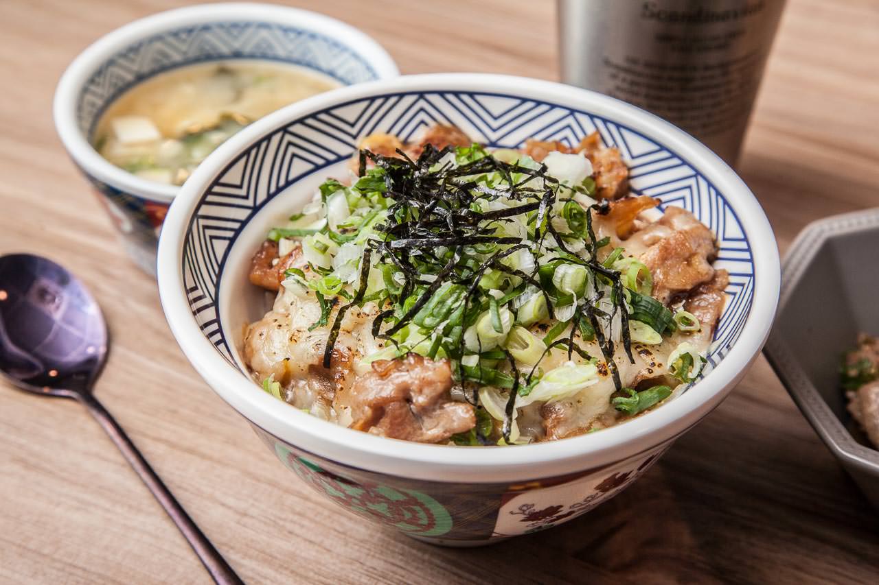 台北小吃,台北涼麵,台北丼飯,無敵食堂 丼飯涼麵,無敵食堂,丼飯推薦,涼麵推薦,台北美食,中山美食
