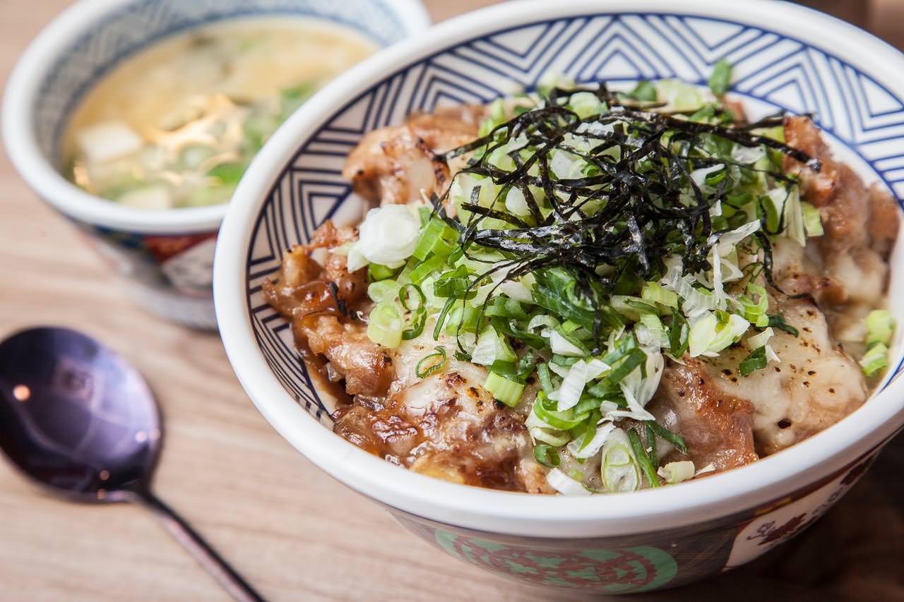 台北小吃,台北涼麵,台北丼飯,無敵食堂 丼飯涼麵,無敵食堂,丼飯推薦,涼麵推薦,台北美食,中山美食