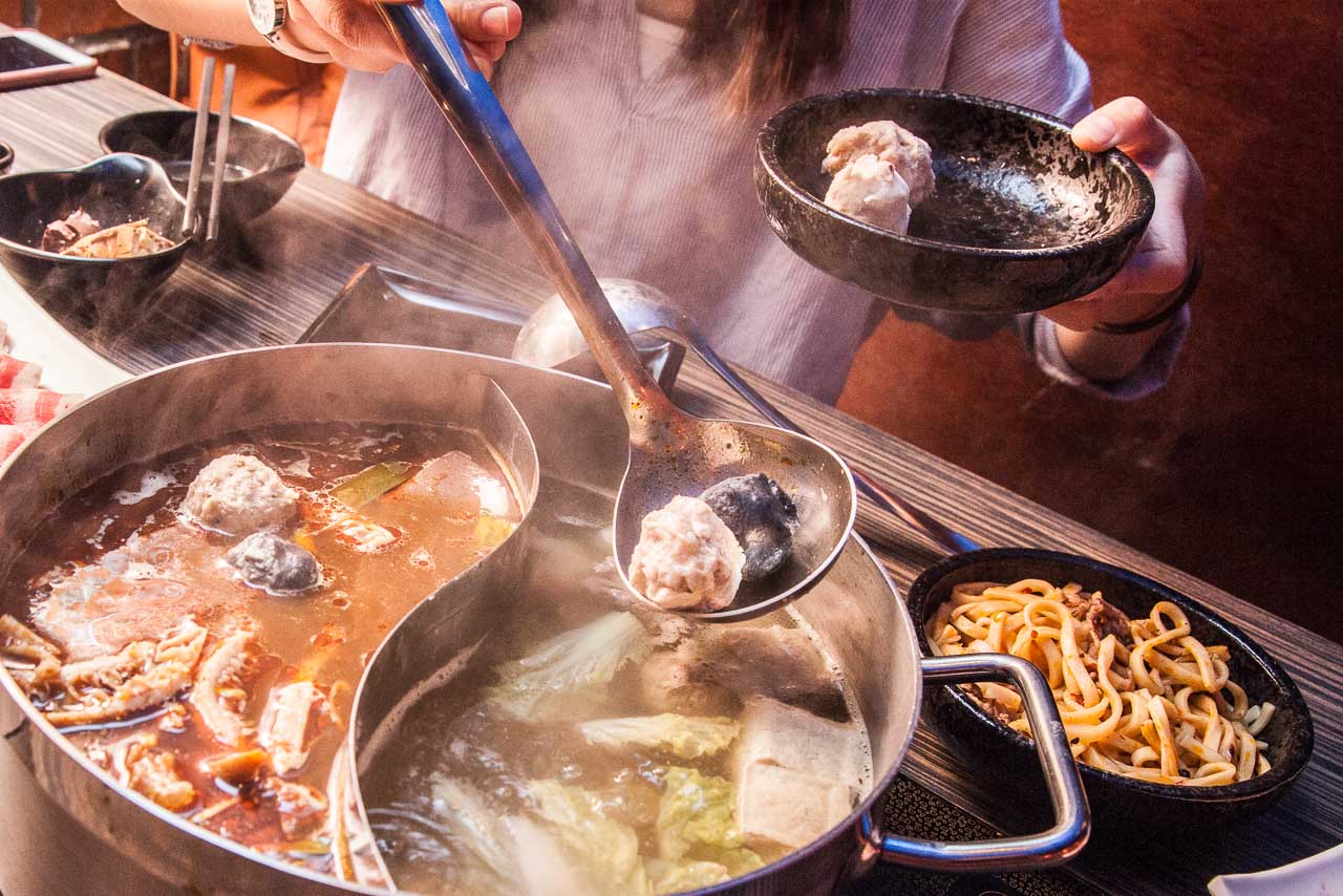 台北麻辣火鍋,東區麻辣火鍋,市民大道麻辣火鍋,台北麻辣火鍋推薦,張飛重慶麻辣鍋,重慶麻辣鍋