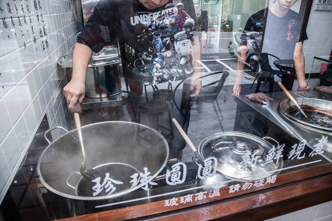 黑糖圓圓純鮮奶,新竹美食,新竹飲料,新竹黑糖珍珠,新竹李圓圓,李圓圓新竹,城隍廟美食,城隍廟飲料,新竹手搖飲推薦,城隍廟黑糖珍珠