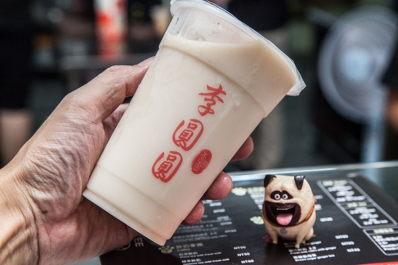 黑糖圓圓純鮮奶,新竹美食,新竹飲料,新竹黑糖珍珠,新竹李圓圓,李圓圓新竹,城隍廟美食,城隍廟飲料,新竹手搖飲推薦,城隍廟黑糖珍珠