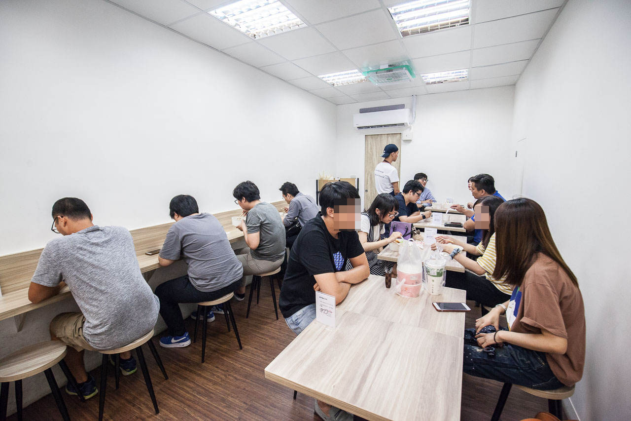 晴光商圈美食,中山區美食,台北炸雞,台北炸雞推薦,台北涼麵,文青涼麵,台北必吃涼麵,台北涼麵推薦,晴光美食,初麵炸雞涼麵,台北美食