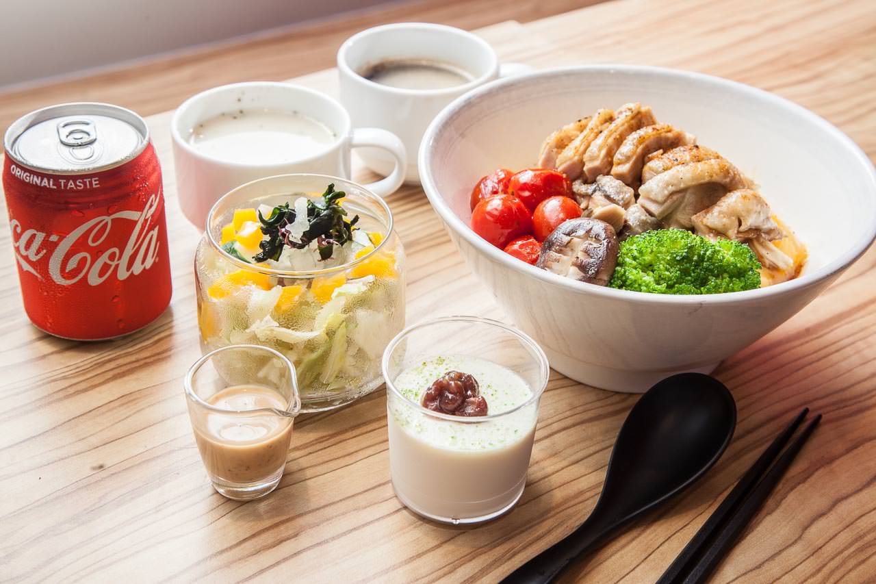 桃園丼飯,桃園火車站美食,桃園車站美食,桃園必吃美食,桃園便當外送,精緻丼飯外送,半自動飯賣所-桃園復興店,半自動飯賣所桃園店,半自動飯賣所,桃園必吃