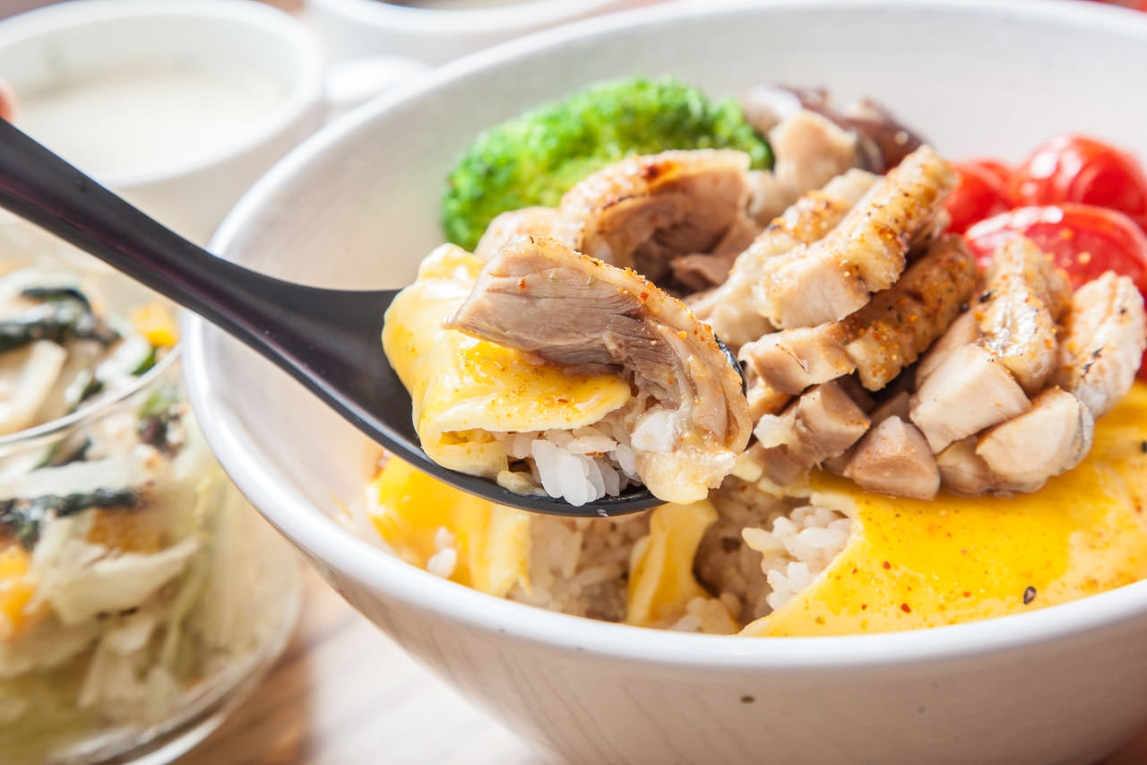 桃園丼飯,桃園火車站美食,桃園車站美食,桃園必吃美食,桃園便當外送,精緻丼飯外送,半自動飯賣所-桃園復興店,半自動飯賣所桃園店,半自動飯賣所,桃園必吃