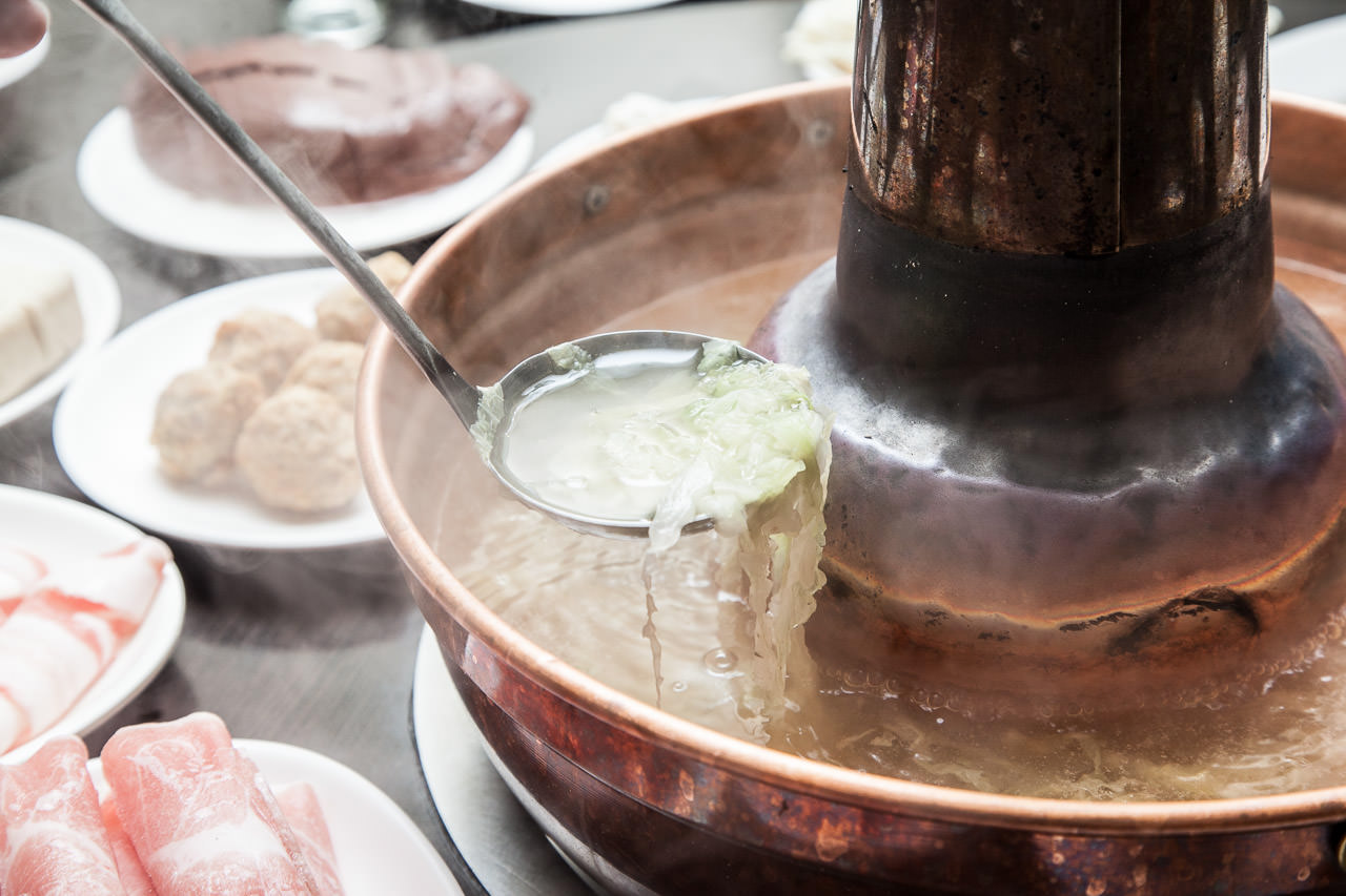 台北酸白菜鍋,台北眷村菜,新店眷村菜,台北美食,台北餐廳,新店美食,新店餐廳,老蔣的家鄉味,台北必吃,新店酸白菜鍋