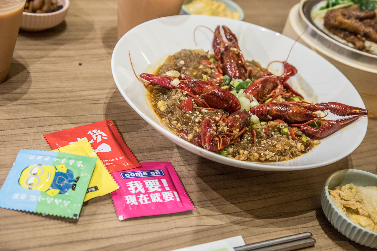 京站必吃,台北港點大師,台北小港點,台北美食,台北港式餐廳,京站美食街,港點大師,小龍蝦,小港點．大師嚴選,小港點,京站美食 @大手牽小手。玩樂趣