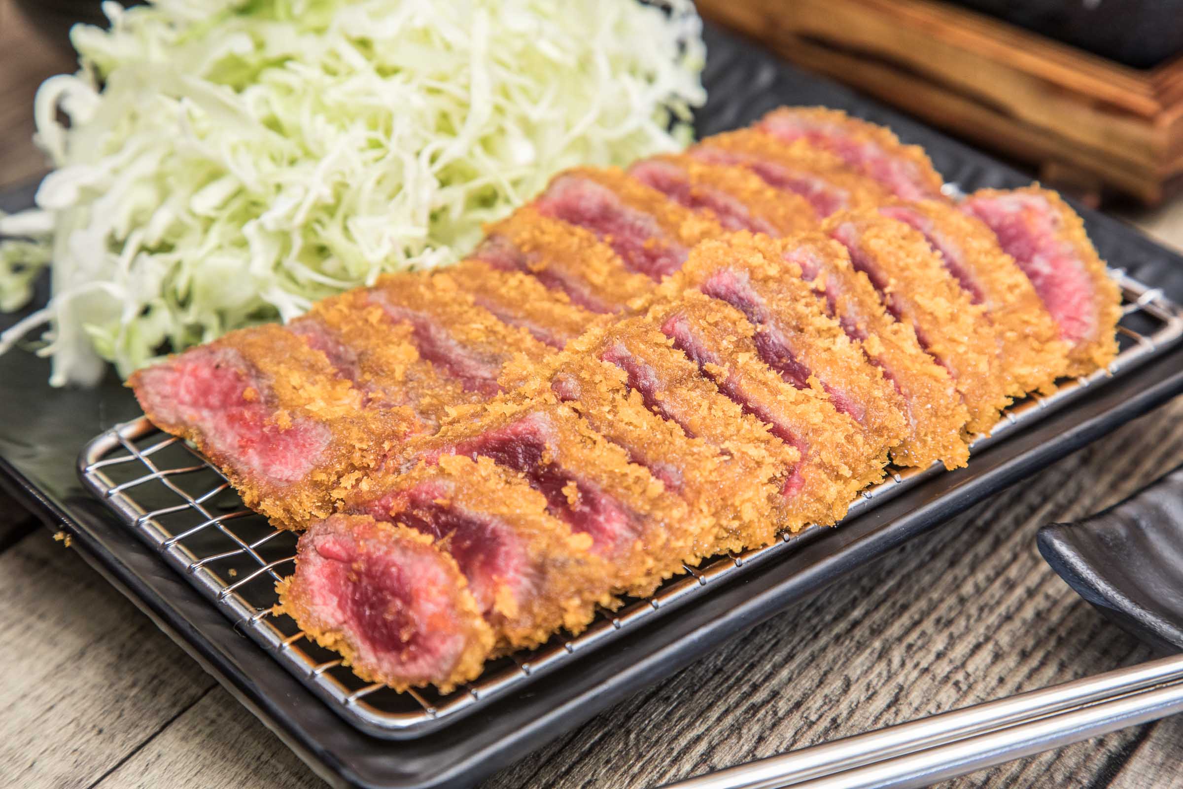 桃園美食,桃園火車站美食,桃園炸牛排,桃園炸牛排推薦,桃園小吃推薦,新光三越美食推薦,虎次郎日式炸牛排-新光三越桃園站前店,虎次郎日式炸牛排