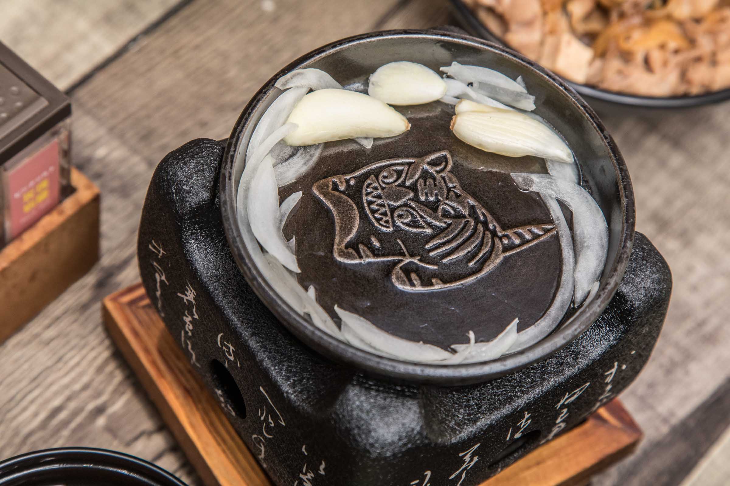桃園美食,桃園火車站美食,桃園炸牛排,桃園炸牛排推薦,桃園小吃推薦,新光三越美食推薦,虎次郎日式炸牛排-新光三越桃園站前店,虎次郎日式炸牛排