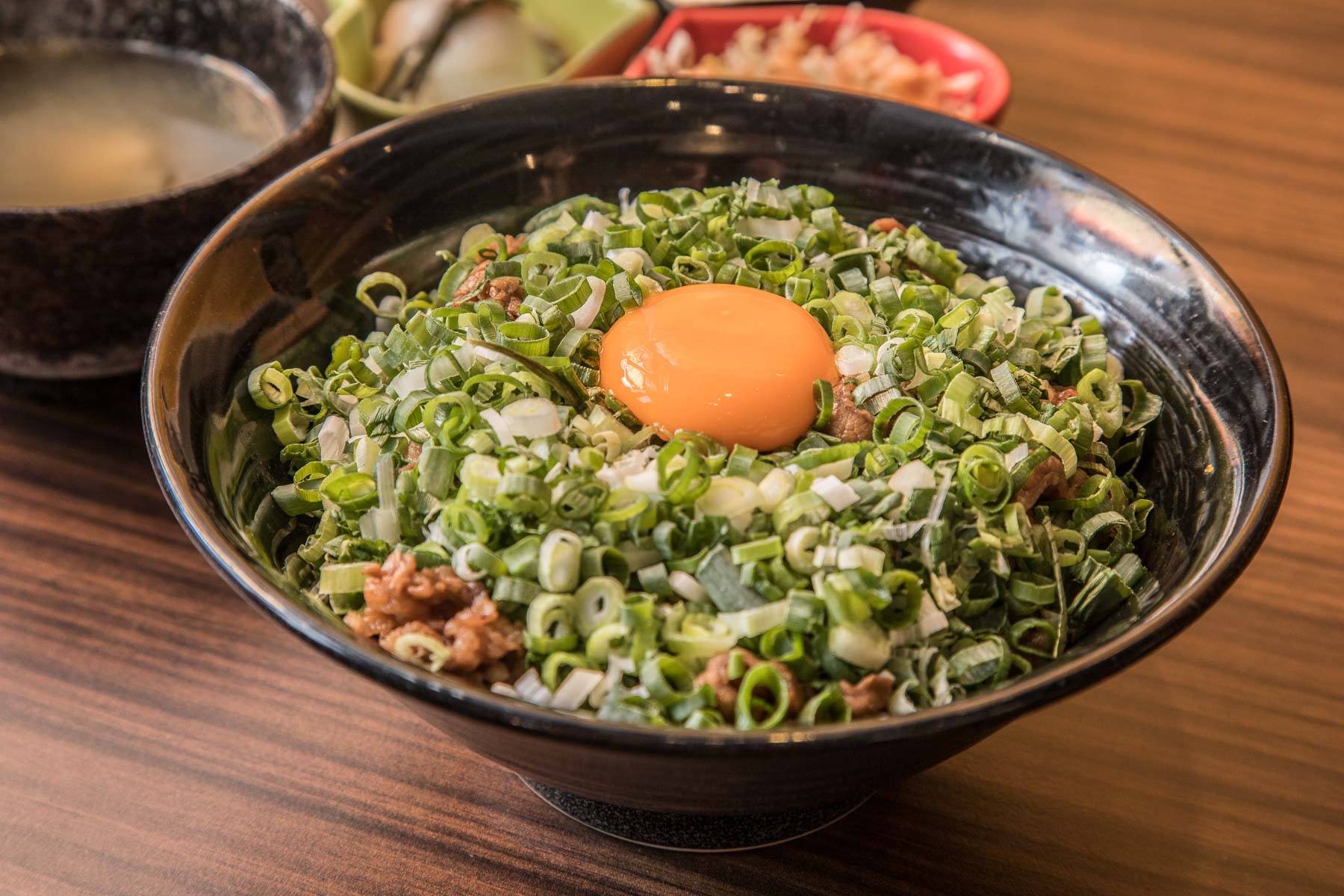 新丼,韓美新丼,中山美食,中山區美食,台北丼飯,中山丼飯,新光三越南西美食,新光三越周邊美食,中山區小吃,中山區必吃
