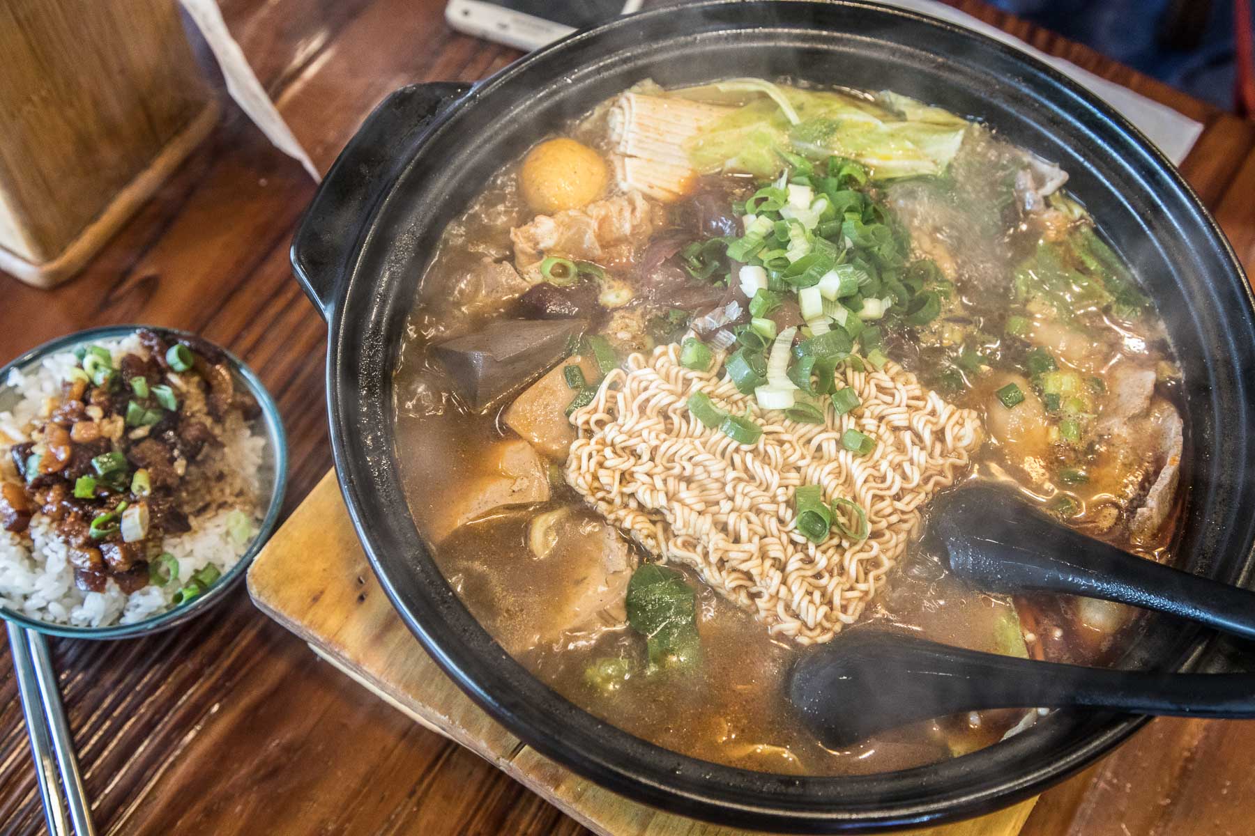 台北必吃,阿二食堂,阿二麻辣,阿二麻辣石牌總店,石牌小吃,北投小吃,台北阿二麻辣,北投美食,台北美食,阿二麻辣食堂,石牌美食,台北小吃