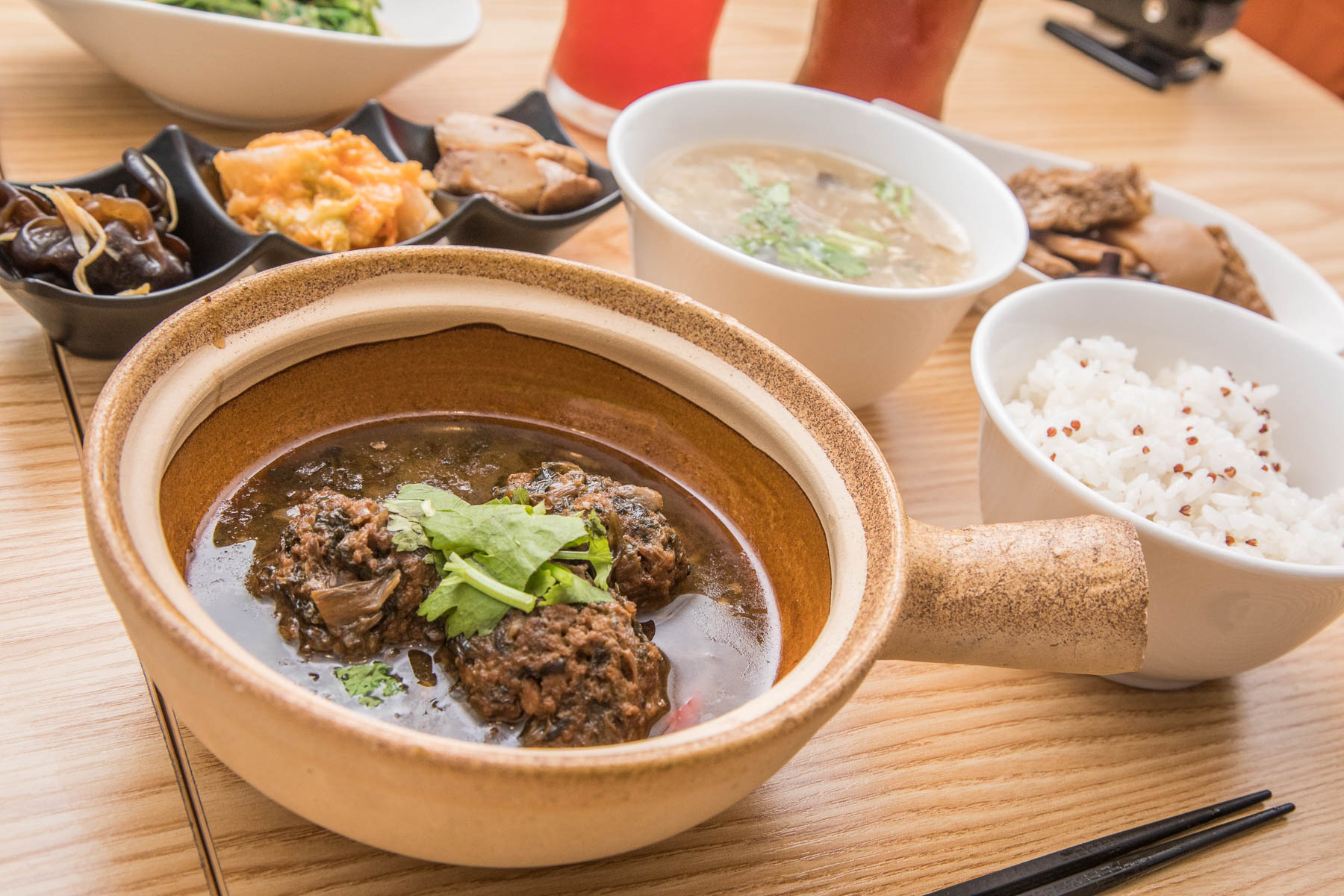 中山區必吃,南西商圈美食,溫溫牛肉麵,溫溫餐廳,中山區餐廳推薦,台北美食,台北餐廳,中山區美食