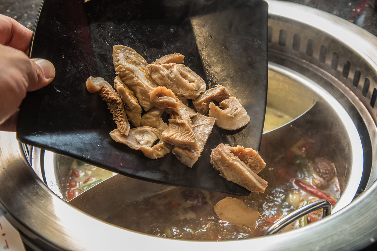 小蒙牛,小蒙牛西門店,台北美食,西門町吃到飽,西門町美食,西門町火鍋,西門町燒肉,西門町麻辣火鍋,小蒙牛頂級麻辣養生鍋（烤）西門店,小蒙牛頂級麻辣養生鍋