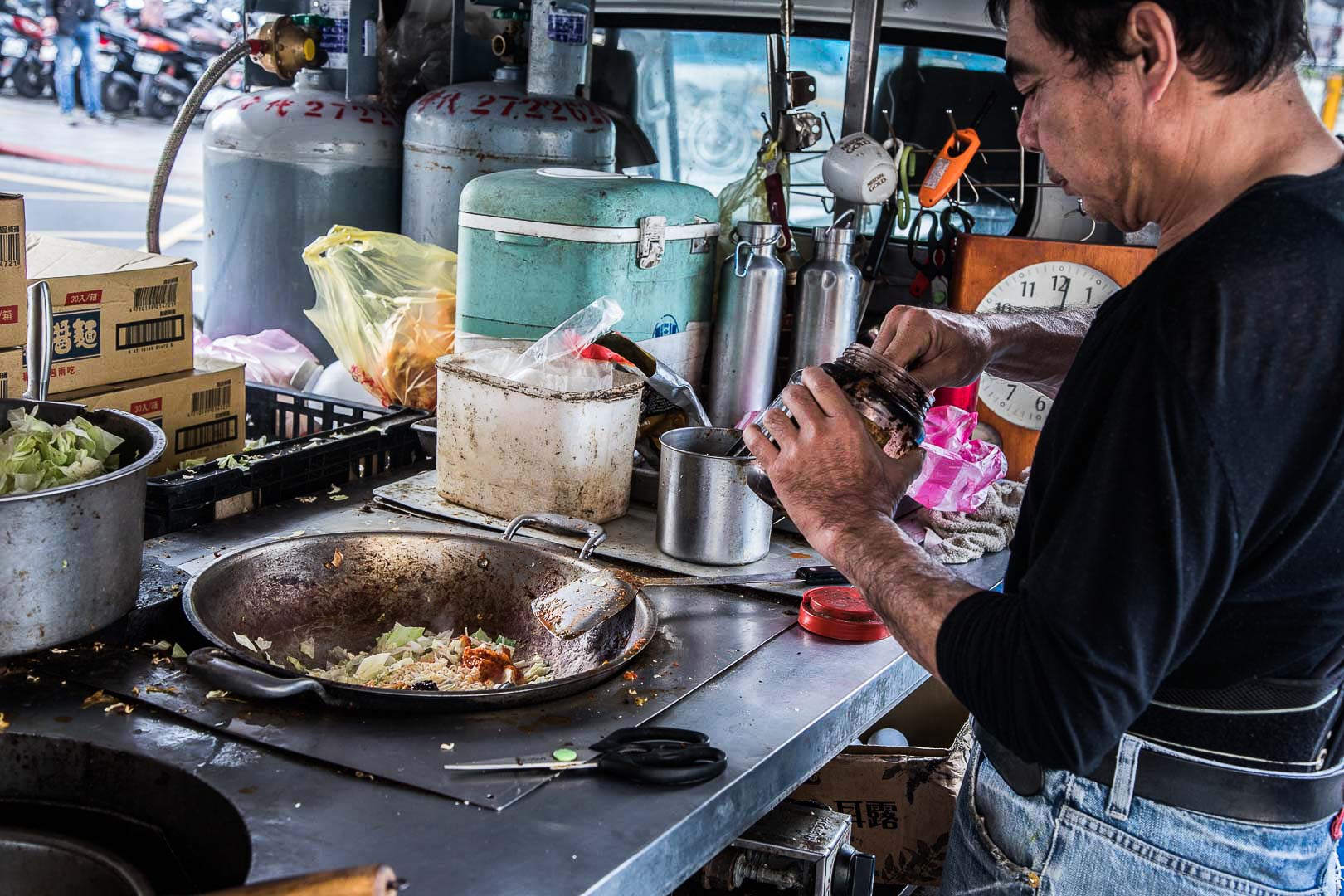 東區美食,台北捷運美食,台北小吃,台北必吃,大安區美食,台北炒泡麵,炒泡麵推薦,國父紀念館站美食,台北城第1家炒泡麵