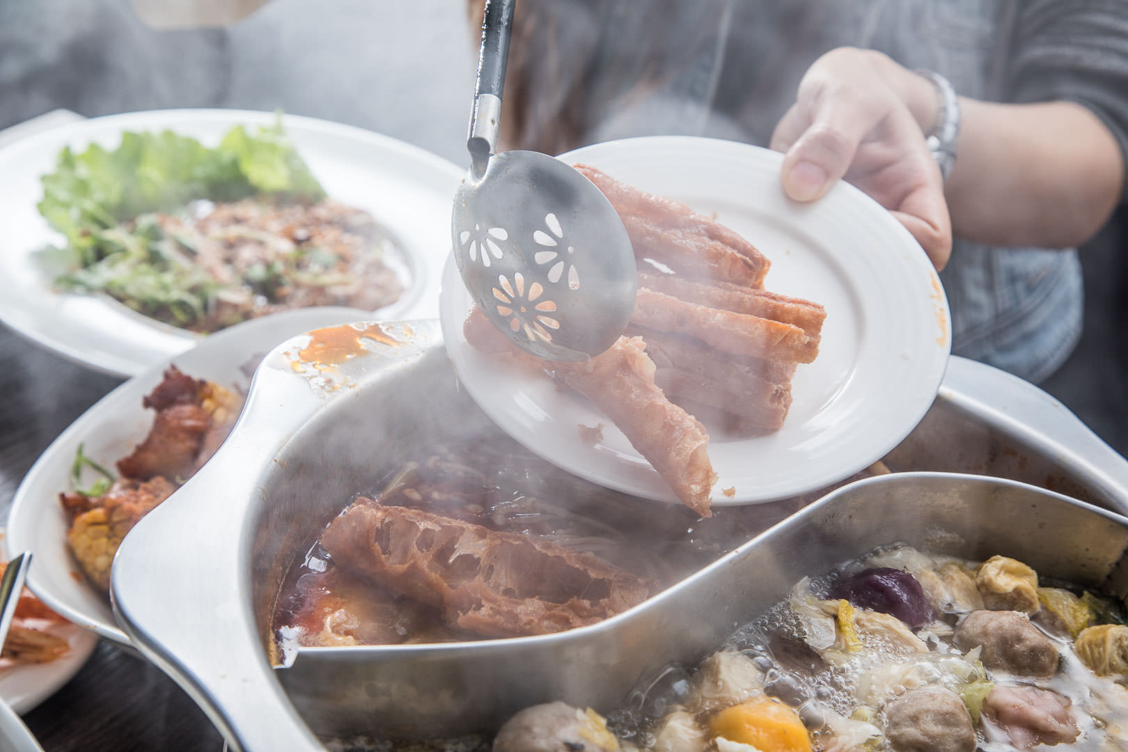 台北麻辣火鍋,麻辣火鍋推薦,台北火車站美食,北車美食,台北約會,台北美食,台北餐廳,捷運美食