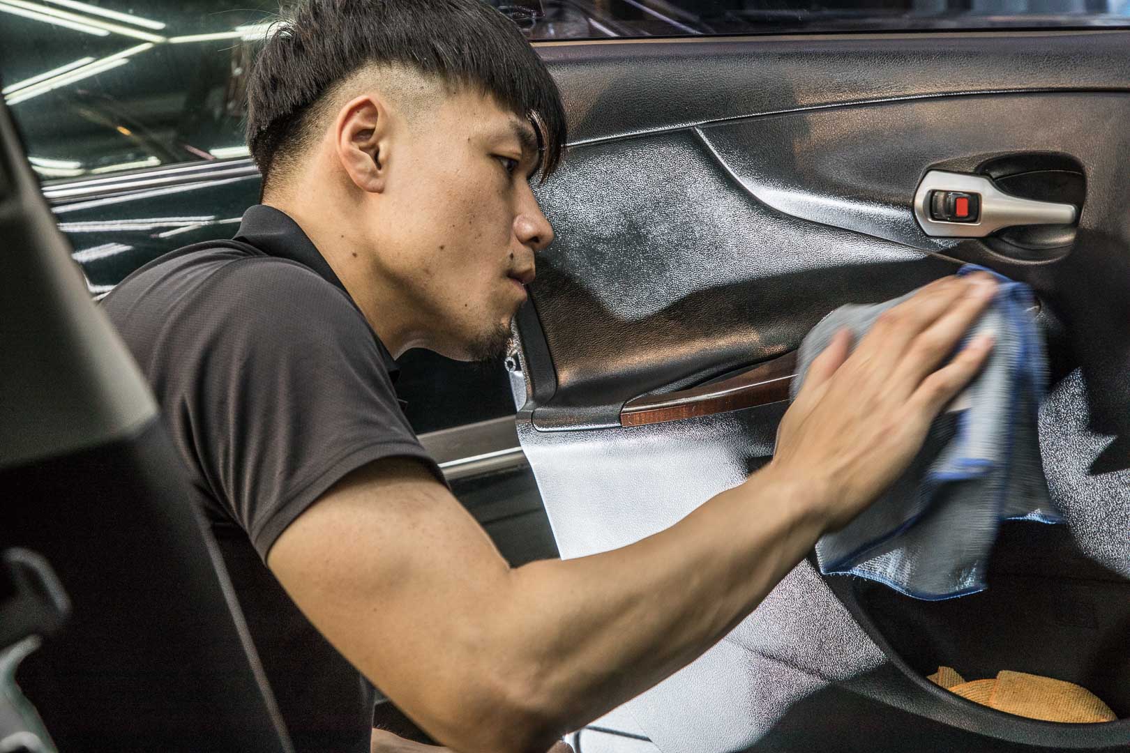 台北鍍膜推薦,士林鍍膜推薦,頂極鍍膜,汽車鍍膜,MOC墨刻鍍膜,士林墨刻鍍膜,墨刻鍍膜,台北汽車美容