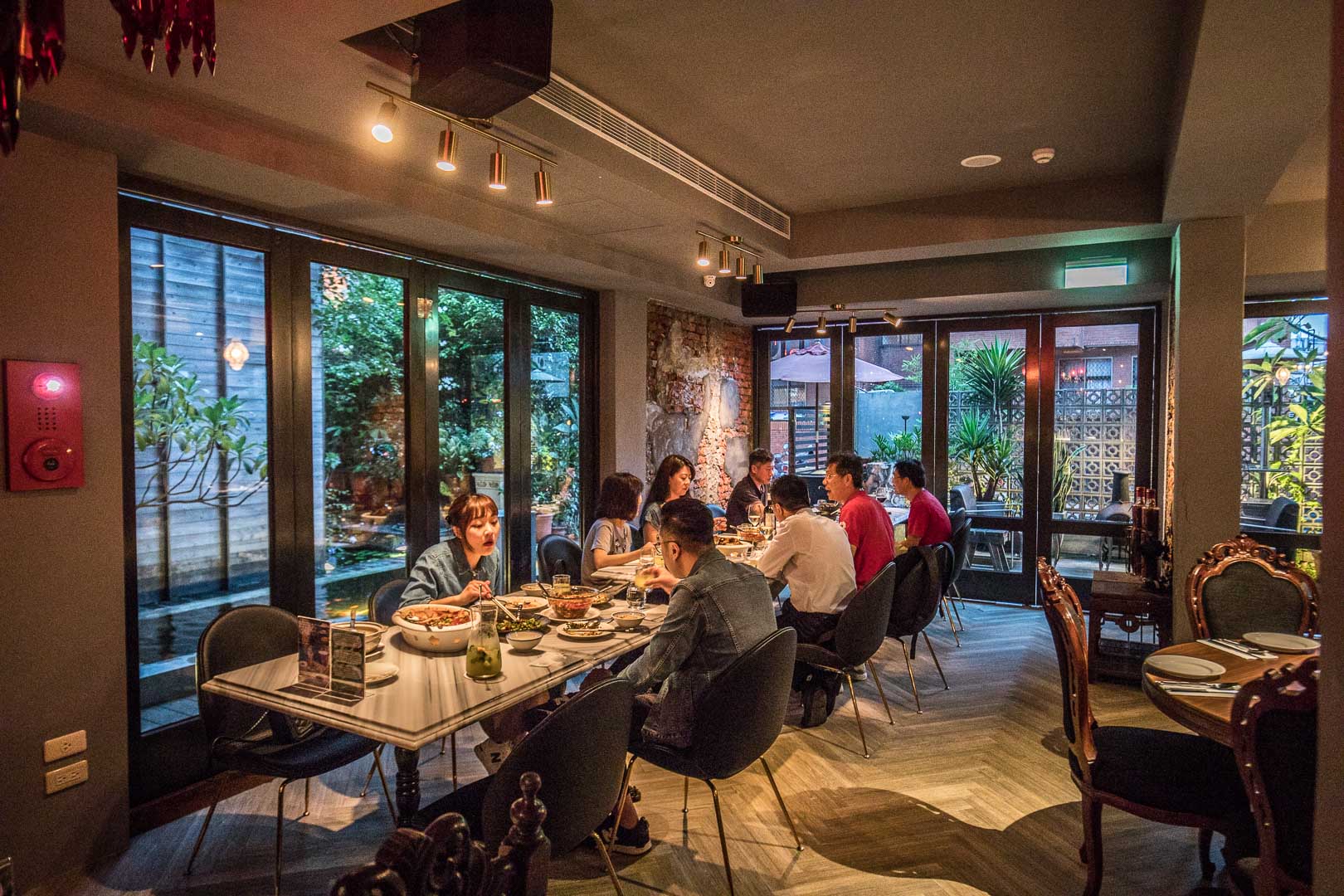 紅皇后 川酒,台北美食,台北聚餐,台北捷運美食,台北調酒,台北川菜,台北川菜推薦,台北中式餐聽