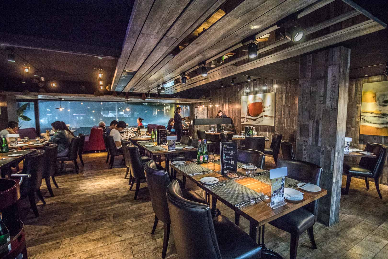 艾朋牛排餐酒館,台北美食,台北捷運美食,台北牛排,信義區美食,信義區牛排,信義區聚餐,市府站美食